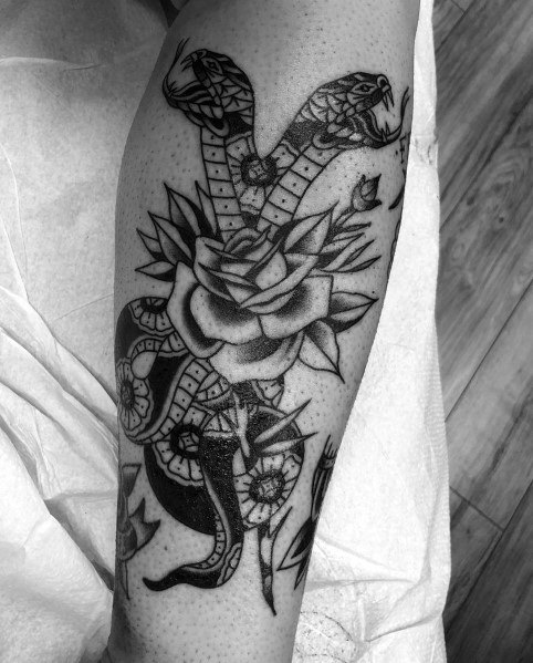 tatuaggio serpente a due teste 13