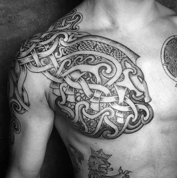 tatuaggio lupo celtico 38
