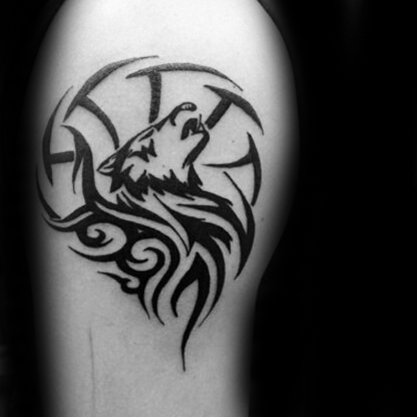 tatuaggio lupo tribale 25