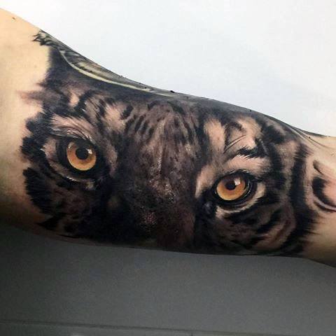 tatuaggio occhi di tigre 37