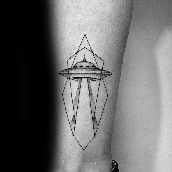 tatuaggio navicella spaziale 13