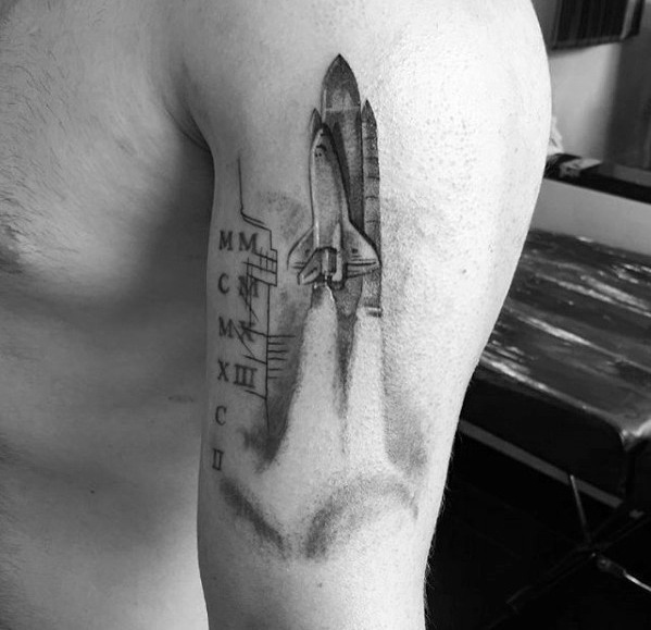 tatuaggio navicella spaziale 35