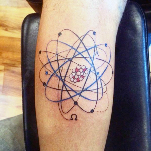 tatuaggio atomo 17
