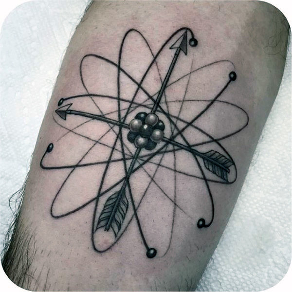 tatuaggio atomo 49