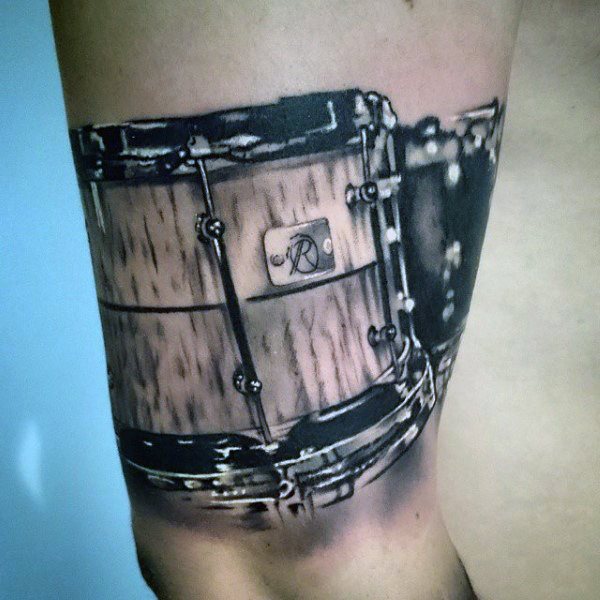 tatuaggio batteria tamburo 111