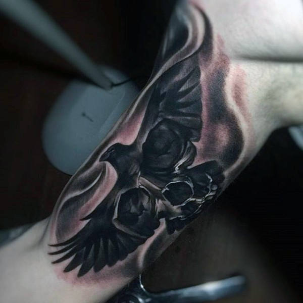tatuaggio braccio interno 111