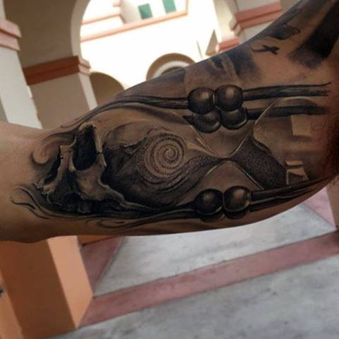 tatuaggio braccio interno 17