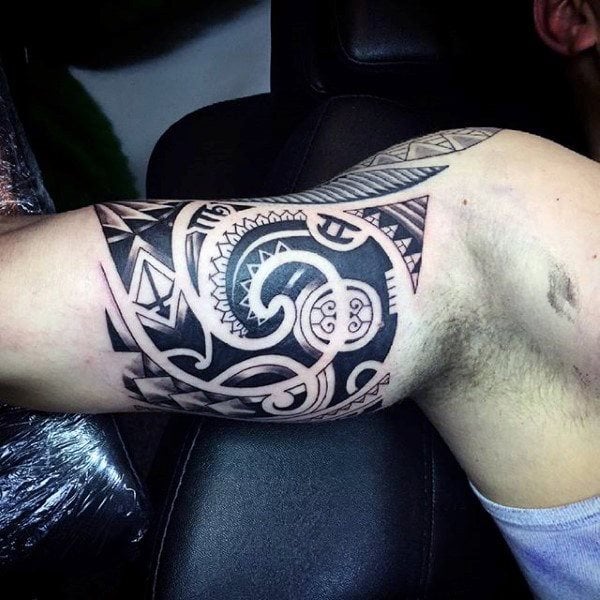tatuaggio braccio interno 33