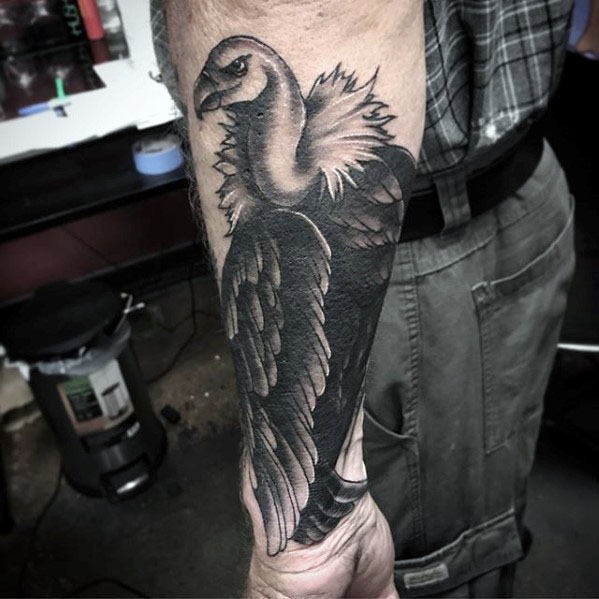 tatuaggio avvoltoio 101