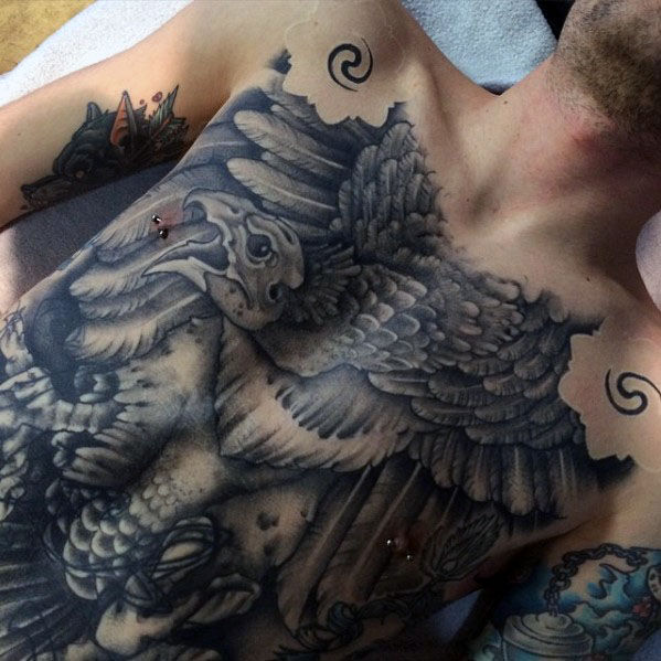 tatuaggio avvoltoio 11