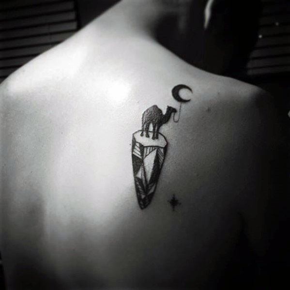 tatuaggio cammello 11