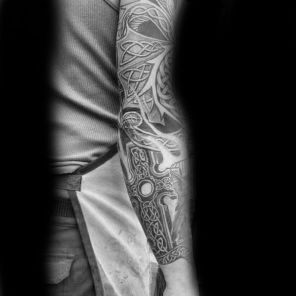 tatuaggio croce celtica 01