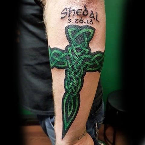tatuaggio croce celtica 109