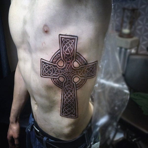 tatuaggio croce celtica 113