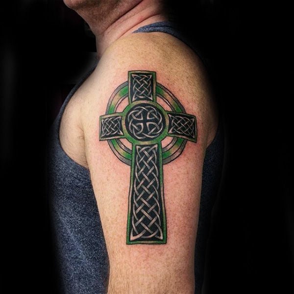 tatuaggio croce celtica 139