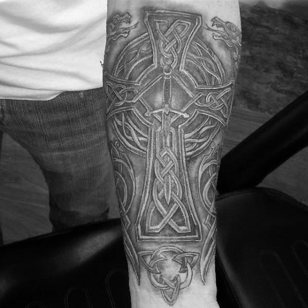tatuaggio croce celtica 143