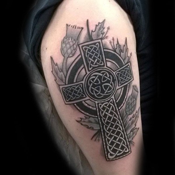 tatuaggio croce celtica 173