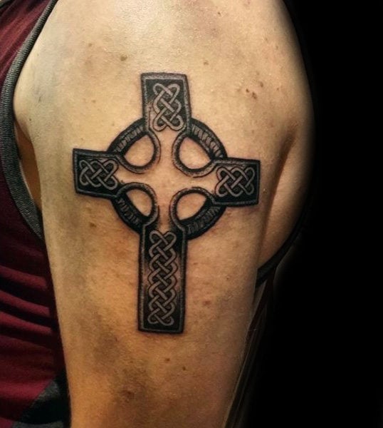 tatuaggio croce celtica 53