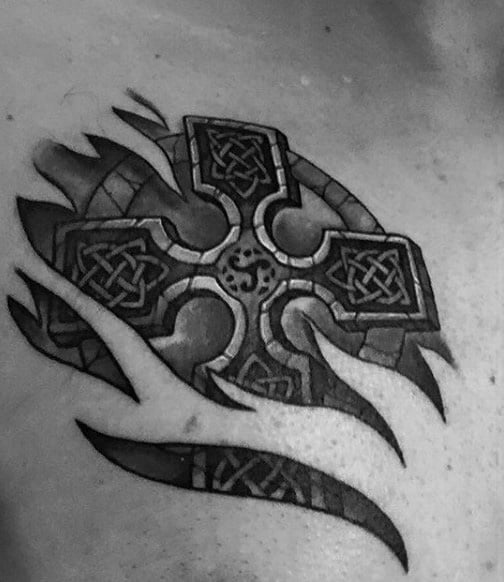 tatuaggio croce celtica 59