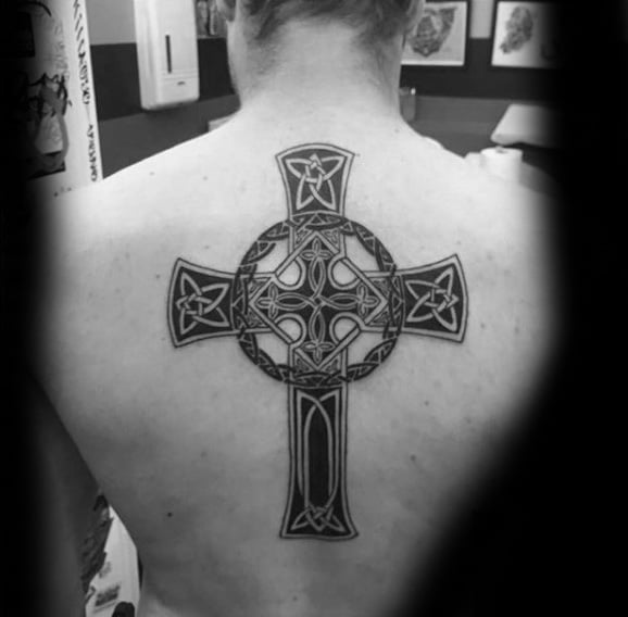 tatuaggio croce celtica 73
