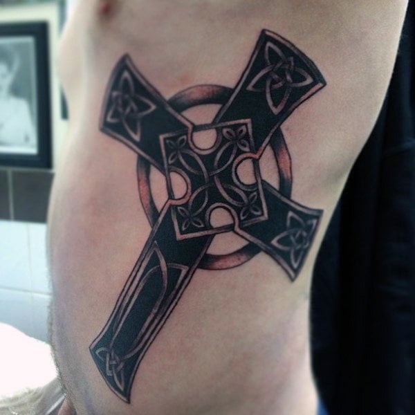 tatuaggio croce celtica 97