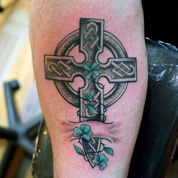 tatuaggio croce celtica 99