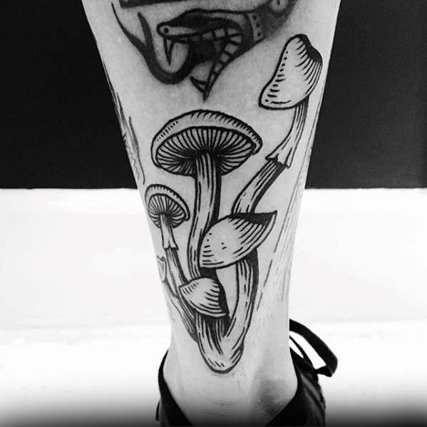tatuaggio fungo champignon 61