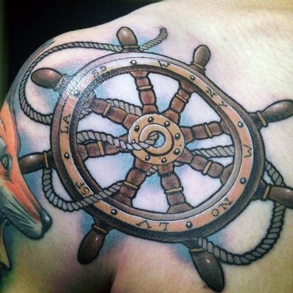 tatuaggio timone volante barca 117