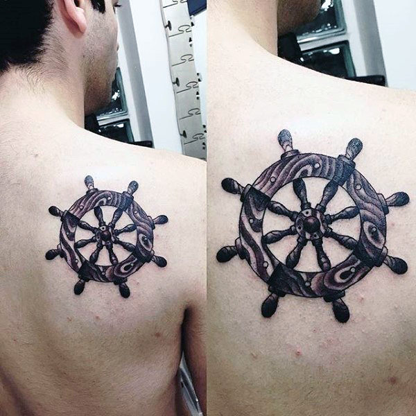 tatuaggio timone volante barca 91