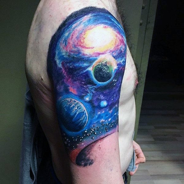tatuaggio universo 137
