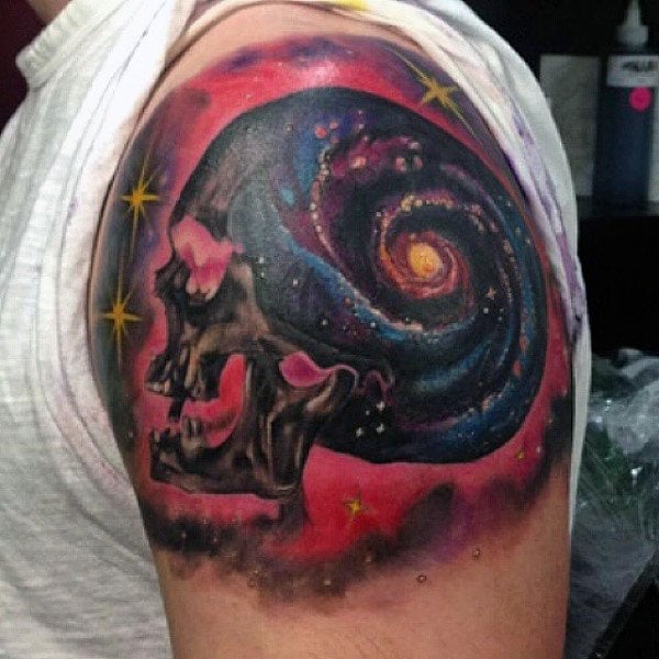 tatuaggio universo 185
