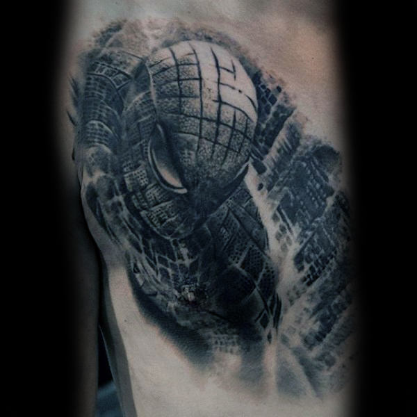 tatuaggio uomo ragno spiderman 17