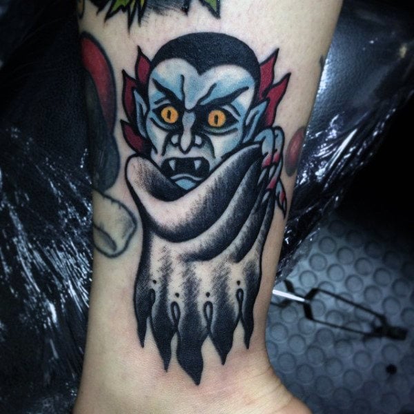tatuaggio vampiro 141