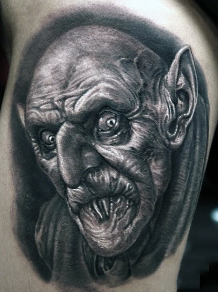 tatuaggio vampiro 181
