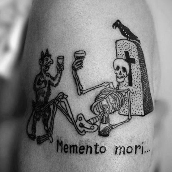 tatuaggio frase memento mori 33