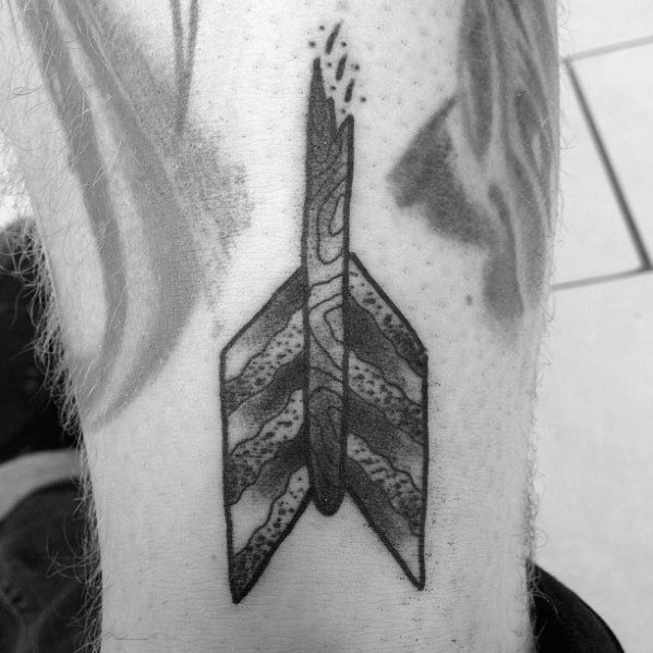 tatuaggio freccia rotta 29