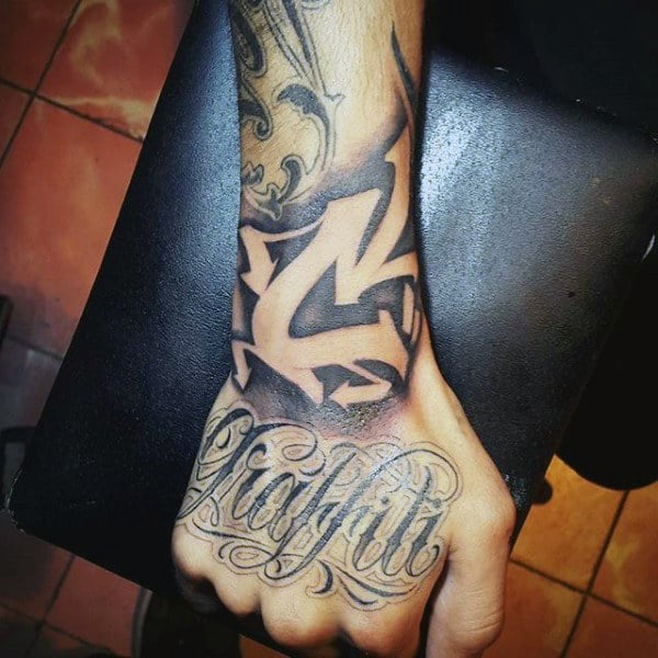 tatuaggio graffiti 213