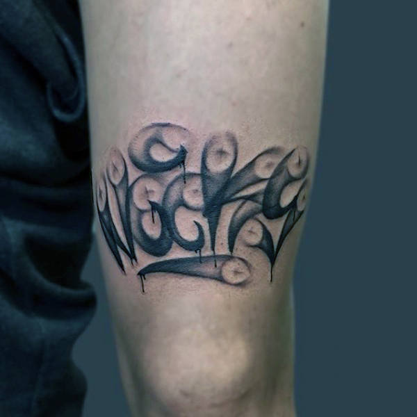 tatuaggio graffiti 221