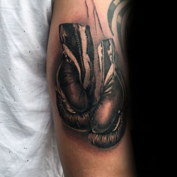 tatuaggio guantoni boxe 29