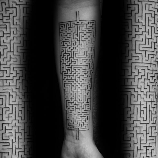 tatuaggio labirinto 51