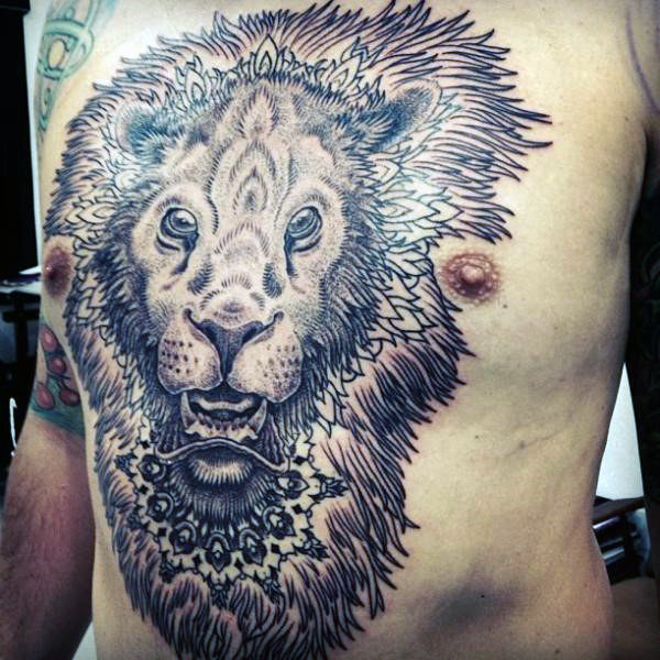tatuaggio leone sul petto 53