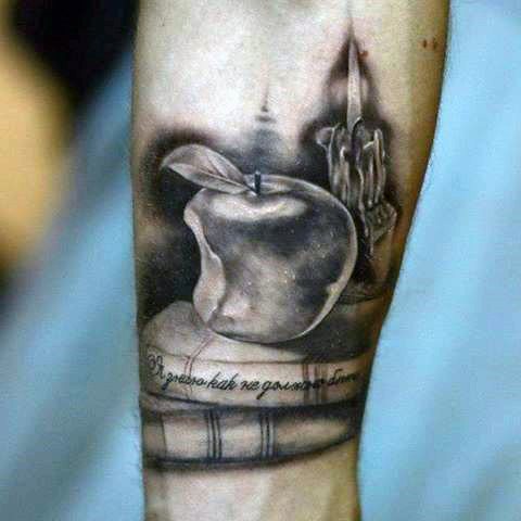 tatuaggio mela 103
