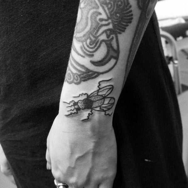 tatuaggio mosca 109