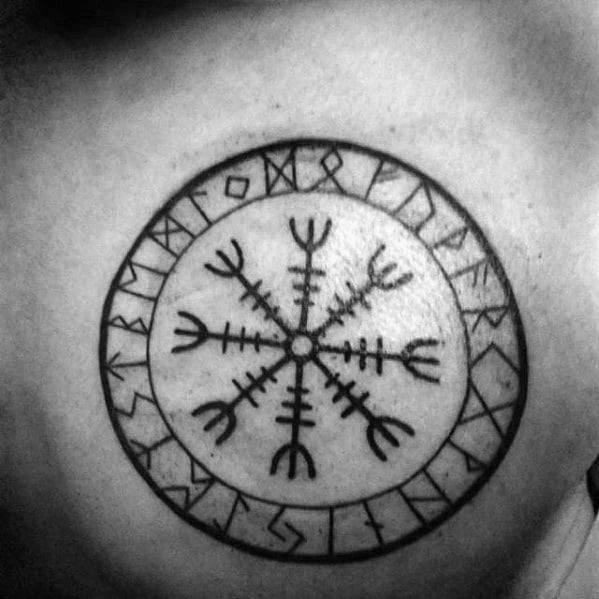 tatuaggio simbolo vichingo aegishjalm 15