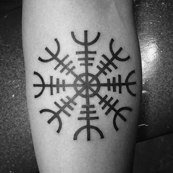 tatuaggio simbolo vichingo aegishjalm 27