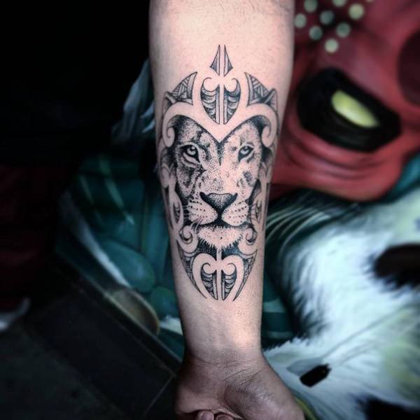 lion tattoo 175