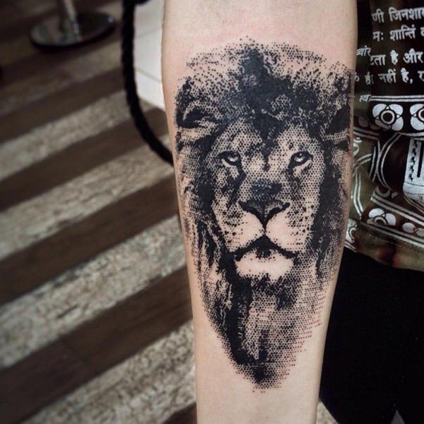 lion tattoo 215