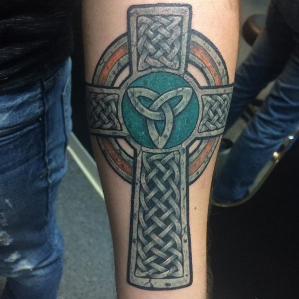 cross tattoo 114