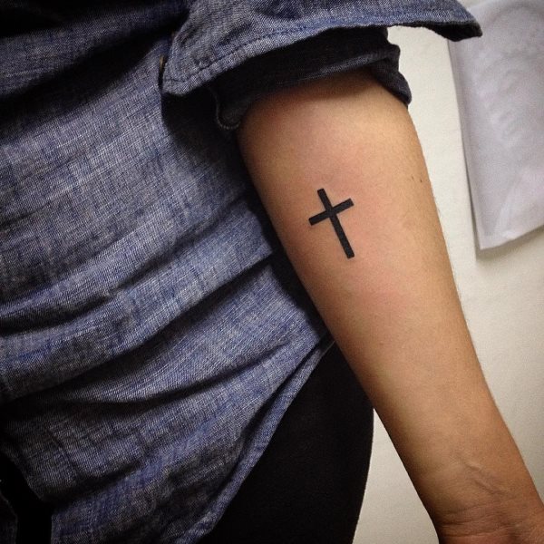 cross tattoo 184