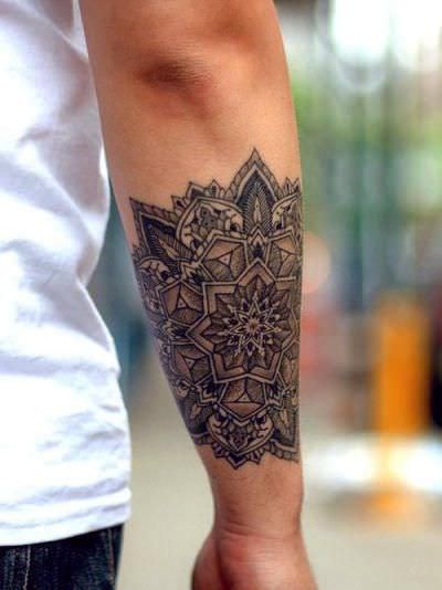 onderarm tattoo 203